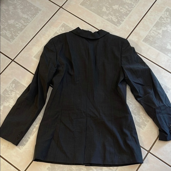 Casual Corner Charcoal Gray Pantsuit Elegant and Tailored - Picture 6 of 6